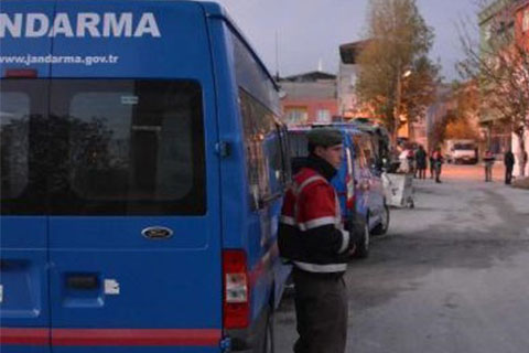 Acıpayam’da silah ve uyuşturucu operasyonu