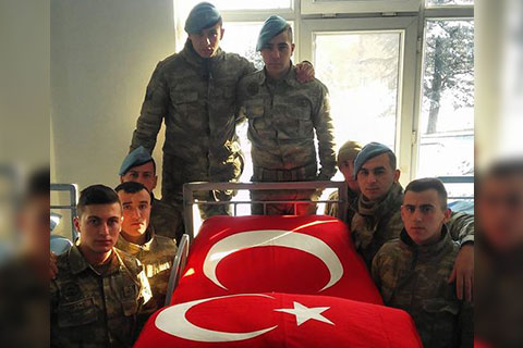 Kayseri şehitlerinin silah arkadaşlarından duygusal paylaşım
