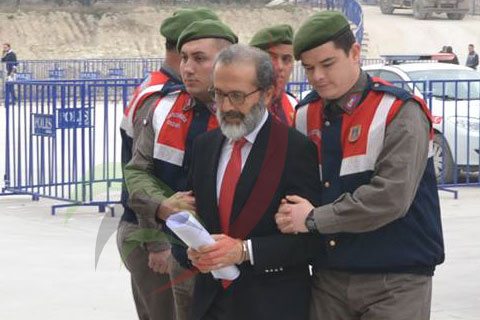 SAKALLI LAKABINI REDDETTİ