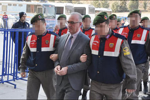 Kız istemeye gitti, darbeci olmaktan kurtuldu