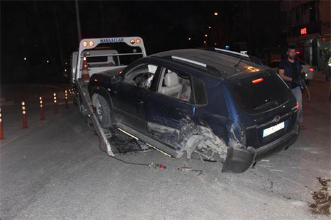 Ehliyetsiz sürücü hatalı sollayınca…