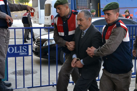 FETÖ/PDY davasında, gardiyanların tahliye sevinci