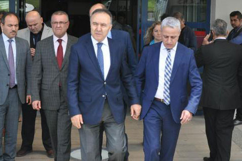 Vali Altıparmak kaza ile ilgili açıklama yaptı, “İlk değerlendirme suikast değil” dedi
