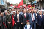 Tavas Belediyesi, Gençlik Haftası kutlamaları kapsamında Zeybekler Günü düzenledi