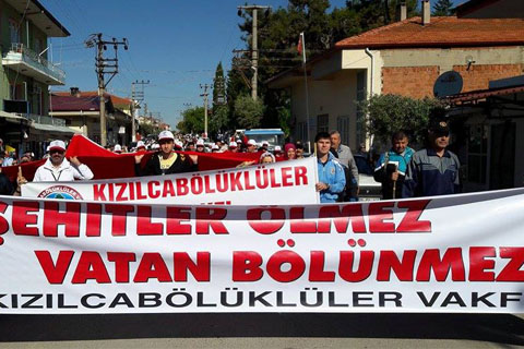 Şehitler için yürüdüler