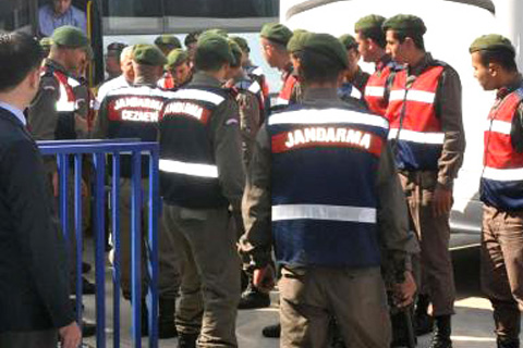 FETÖ’yü dolandırdığı iddia ediliyor