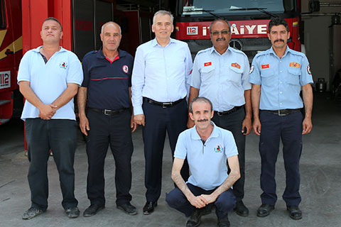 Kahraman itfaiyecileri ziyaret eden Başkan Zolan: “Sizlerle gurur duyduk”