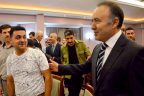 Vali Altıparmak: “Sığınmacı değil, misafirimizsiniz”