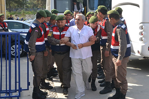 FETÖ/PDY 2. İşadamları Davasında tahliyeler var