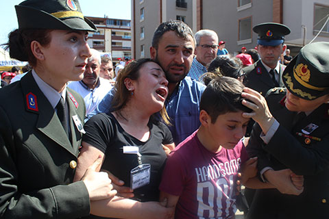 Denizli şehidine son görevini yaptı sıra Aydın’da