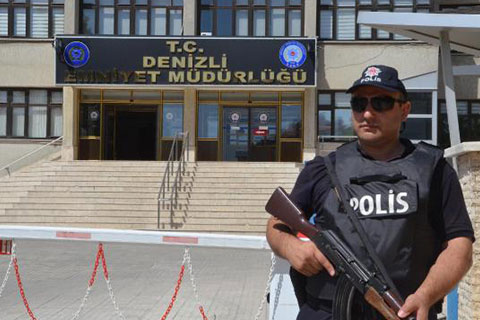 Bylock’a 3 tutuklama