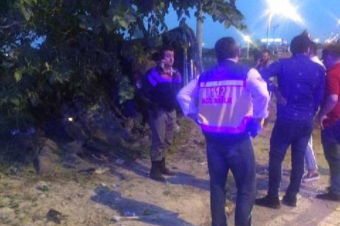 Otomobil direğe çarptı, sürücü öldü