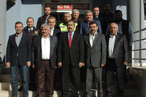 Müdür Demir, Hal esnafıyla bir araya geldi