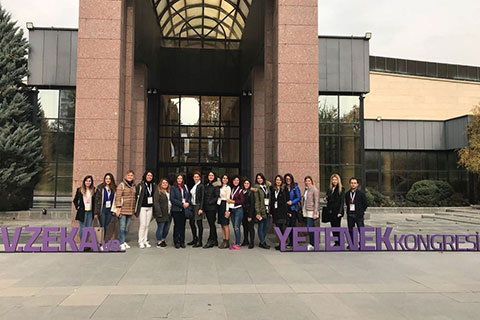 PEV Okulları Zeka Ve Yetenek Kongresi’nde