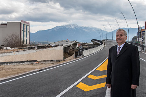 İzmir-Antalya, Ankara-Antalya gidiş yolu trafiğe açıldı