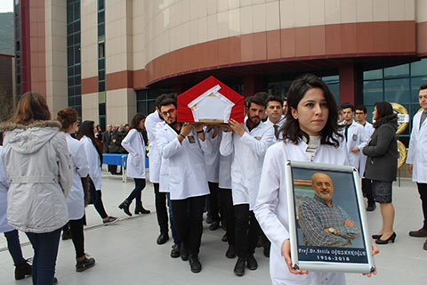 Prof. Dr. Atilla Oğuzhanoğlu, ölümüyle de öğrencilerine ışık oldu