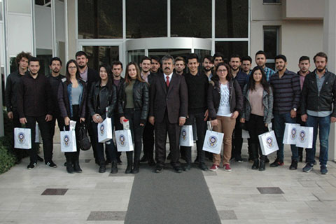 Demir, hemşerisi öğrencilerle buluştu