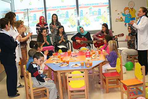 Sorunlar sosyal hizmet ile çözülüyor