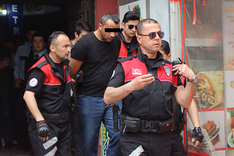Çınar’da genç bir kızı taciz etti, kaçamadı