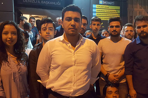 İYİ Parti gençleri seçime hazır