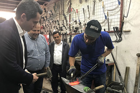 Başer Kaleiçi ve Eskihisar’da halkla buluştu