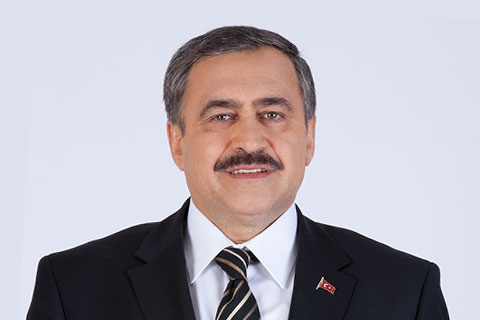 Eroğlu geliyor