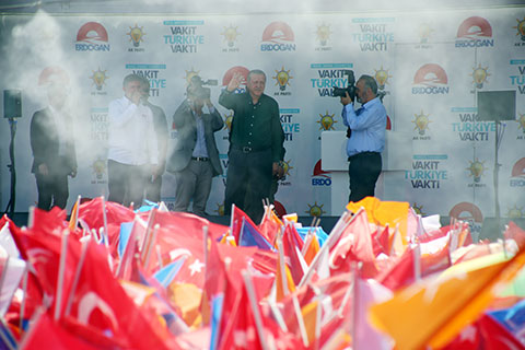 Yıldırım: “DENİZLİ MİTİNGİNDE TAŞIMA YOK”