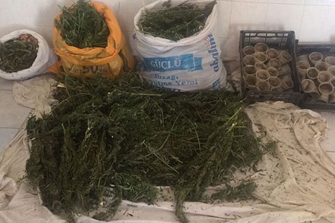 Buldan’da 37 kilogram esrar ele geçirildi