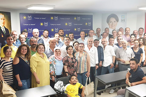 İYİ PARTİ’DE İL YÖNETİMİ İSTİFA ETTİ