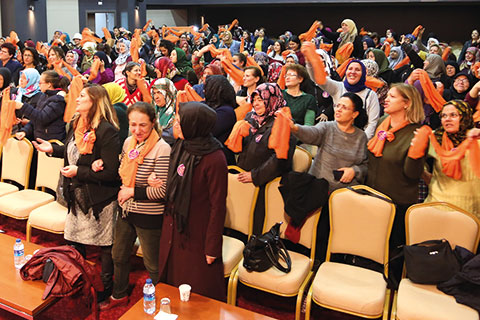 Kadın Meclisi’nden şiddete karşı farkındalık etkinliği