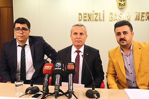 Taksiciler haklarını arıyor