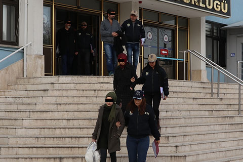 FETÖ’nün “gaybubet” evlerine operasyon: 9 GÖZALTI