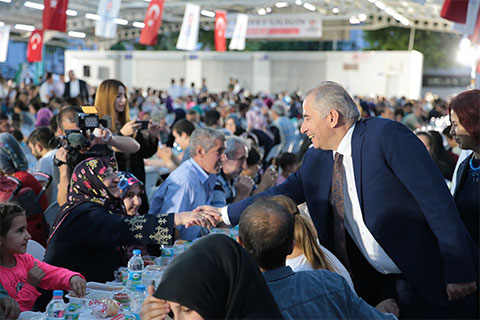 Mahalle iftarları Muratdede ile devam etti