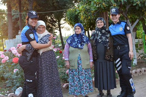Emniyet personelinden anlamlı ziyaret