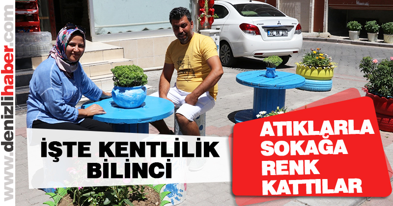 Plastik atıklarla sokağı renklendirdiler