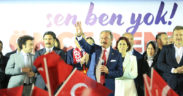 Şahin Tin’den bayrak çağrısı