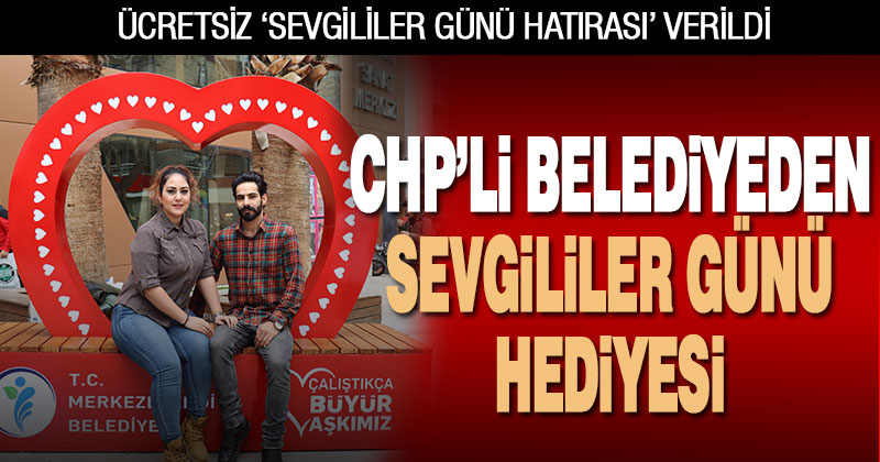 Merkezefendi Belediyesi, sevgililer için özel köşe oluşturup, fotoğraf hediye etti