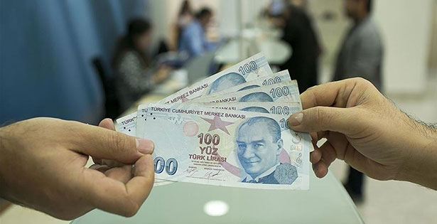 İlk defa burs-kredi alacak öğrencilerin ödemeleri başlıyor
