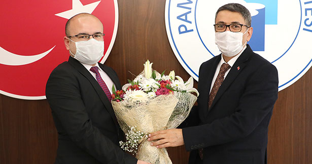 Rektör’den ödüllü Prof. Dr. Atar’a kutlama