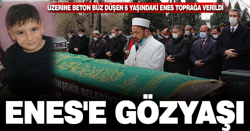 Beton rögar çemberi altında kalarak ölen çocuk defnedildi