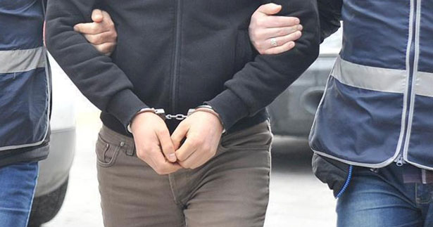 FETÖ operasyonu: 3 gözaltı, 1 tutuklama