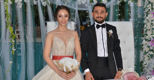 Genç avukatlar dünya evine girdi