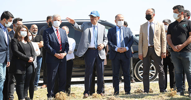 Rektör Kutluhan Acıpayam’da arazi inceledi