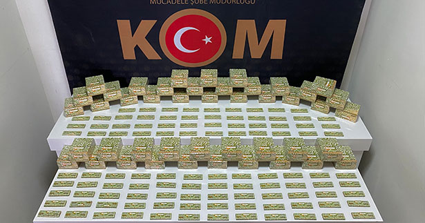 Polisten kaçak sigara operasyonu