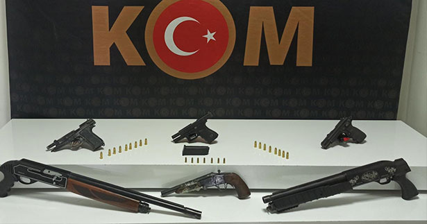 3 ilde eş zamanlı kaçak silah operasyonu