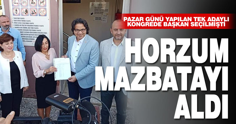CHP İl Başkanı Ali Osman Horzum mazbatasını aldı