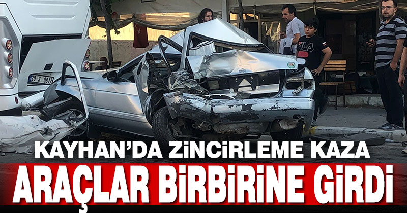 Zincirleme kazada 4 araç birbirine girdi: 1 yaralı