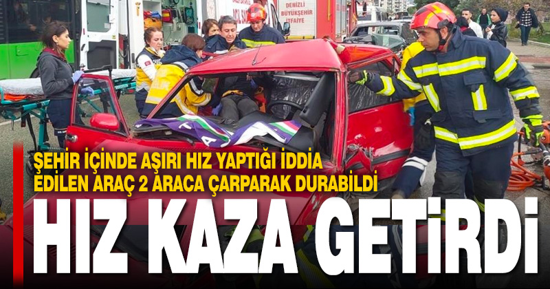 Aşırı hız yaptığı iddia edilen otomobil 2 araca çarparak durdu