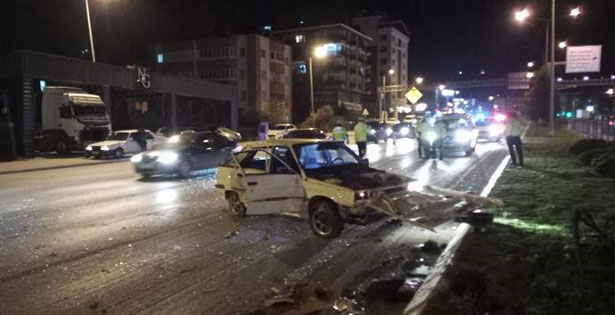 Direğe çarpan sürücü yaralandı
