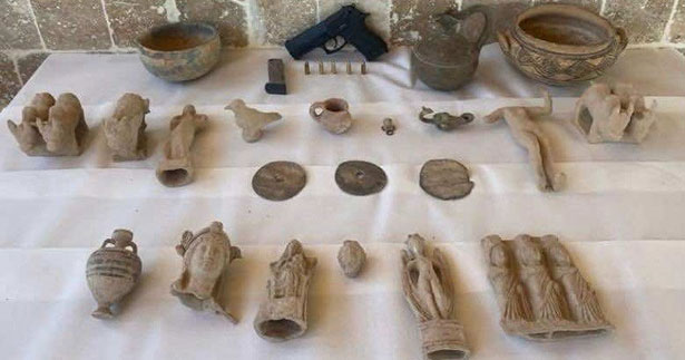 23 parça tarihi eseri satamadan yakalandı